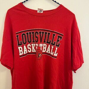 Louisville Cardinals Basketball T-Shirt – Mens XL
